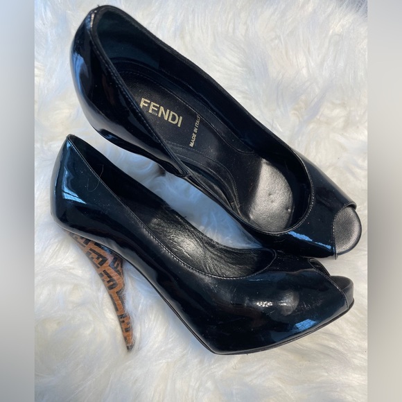 Fendi high heels shoes open from the front size - Picture 4 of 4